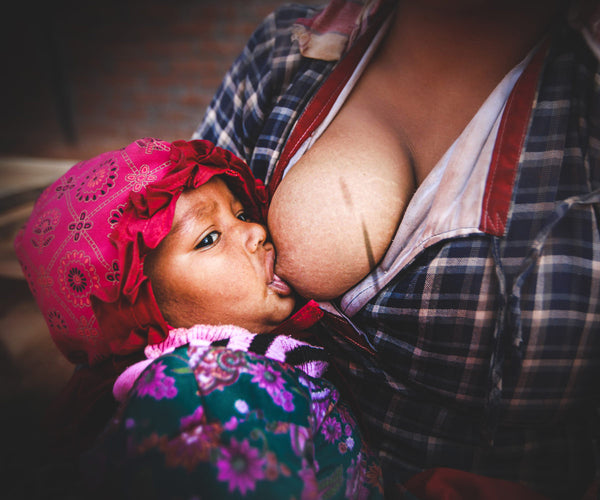10 fatti che non sapevate su l'allattamento al seno in tutto il mondo